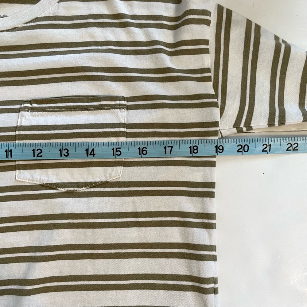Everlane Long Sleeve Box Cut Pocket Tee Olive Green Tan Striped Shirt Size XS - Picture 10 of 10